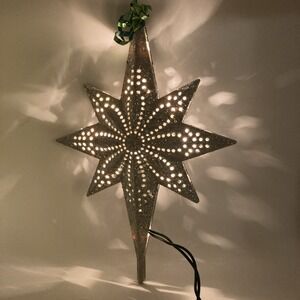 Large Electric Lighted North Star Starburst Silver Glitter 10.5" By 7.25"
